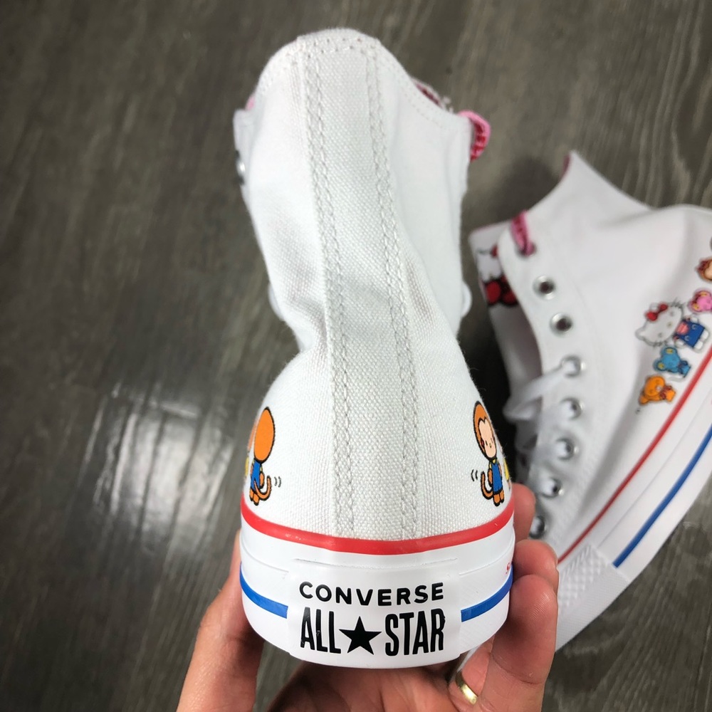 Converse Chuck Taylor Hi Hello Kitty NWT - Picture 3 of 8